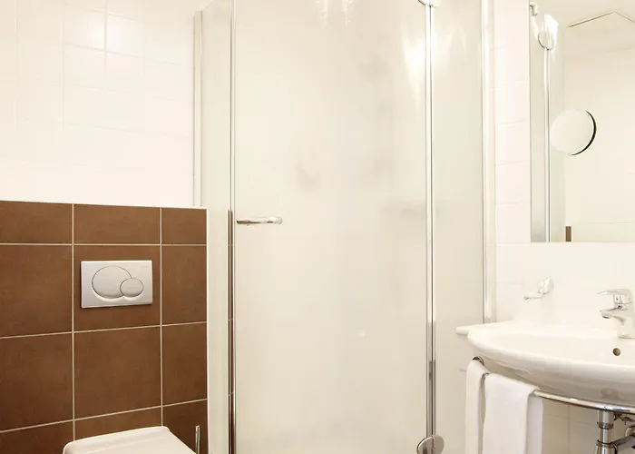 Arte Stadthalle Hotel 4*
