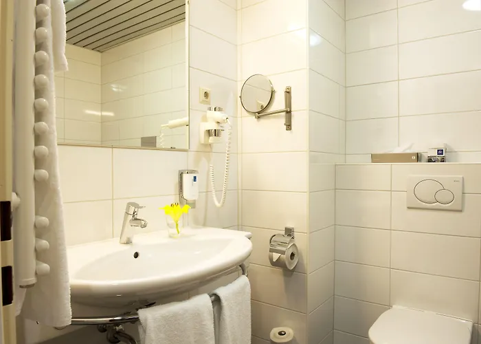 Arte Stadthalle Hotel 4*