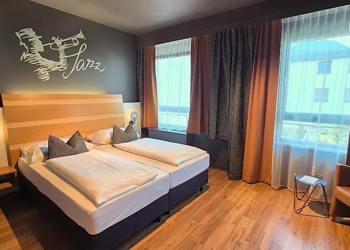 Hotel Arte Stadthalle 4*